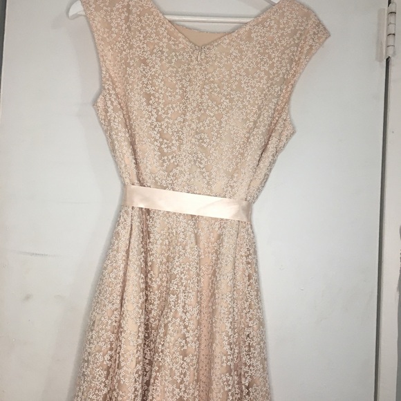Lacy Beaded Tea Party Dress - Picture 3 of 5